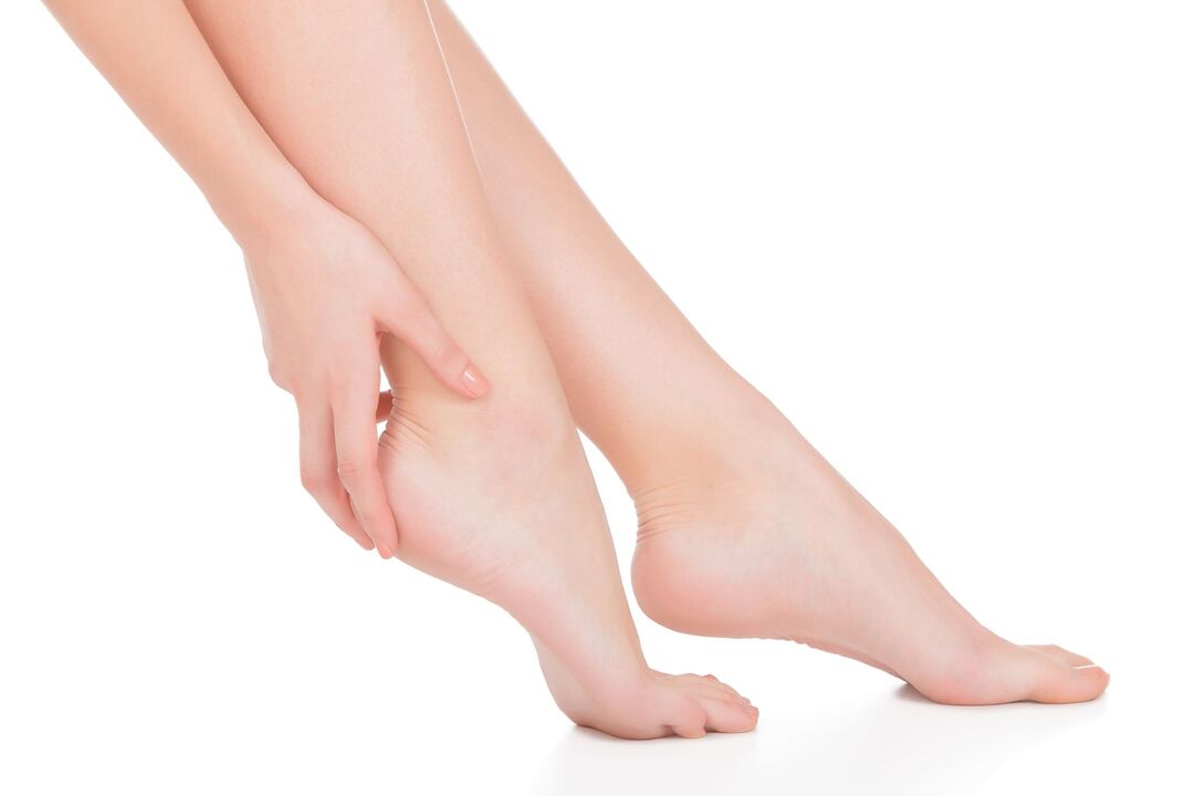 Veselīgas rokas un kājas pēc sēnītes demyxil krēma ārstēšanas